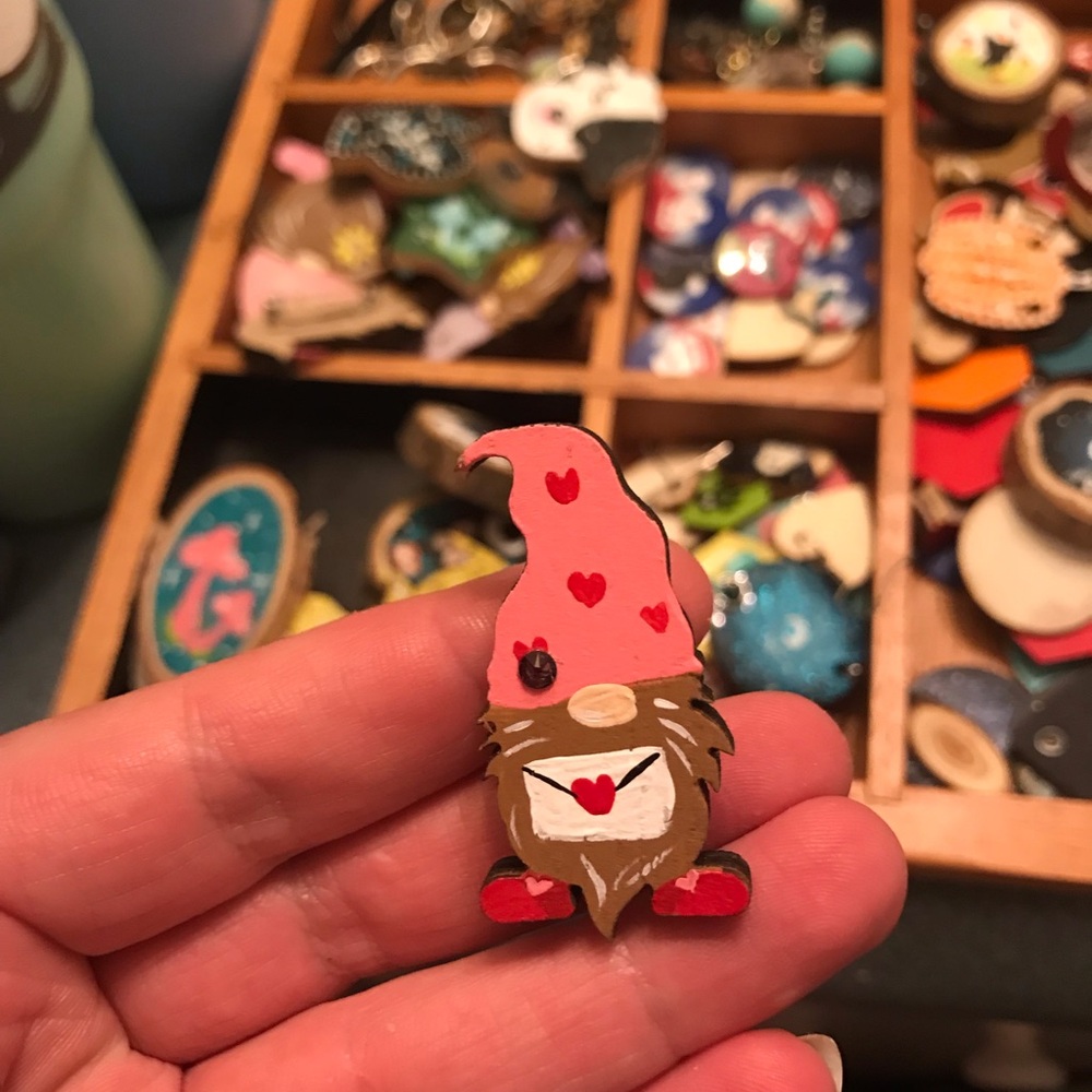 Hand-Painted Valentine Gnome Pin - Pink Red Hearts - Picture 1 of 1